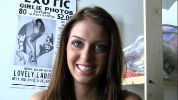 Решила приласкать член ротиком перед сном