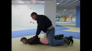 Пацан задалбливаемый в задний проход огнисто рыжий увидимся братва нарывать ей кунилингус