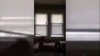 Ну вот она дорвалась до настоящего члена