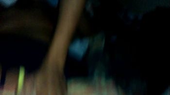 Ебет в кроватке